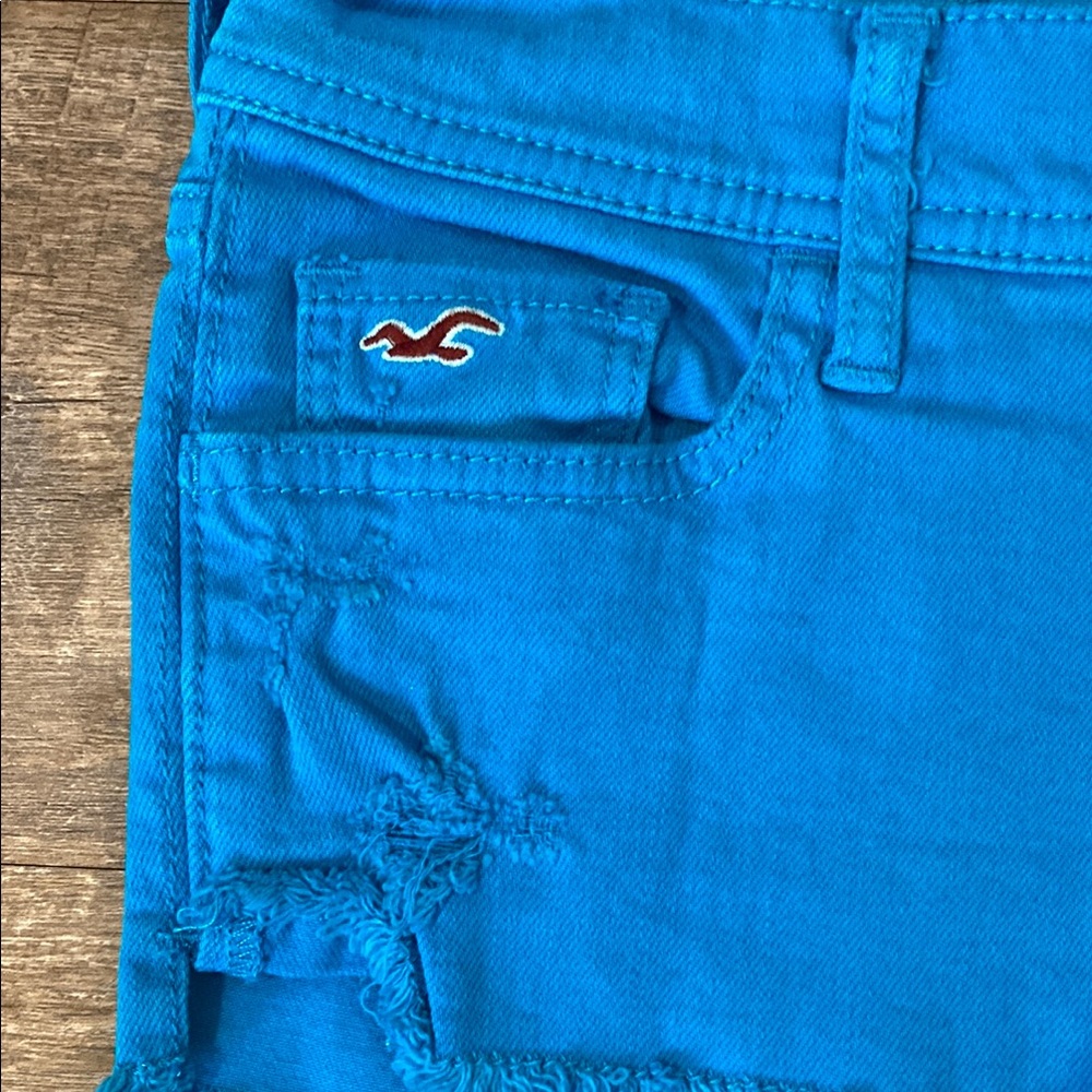 Hollister Women's Bright Blue Denim Micro distressed Shorts NWOT - Picture 5 of 10